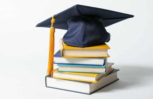 Krapinsko - zagorska županija raspisala natječaj za dodjelu učeničkih stipendija