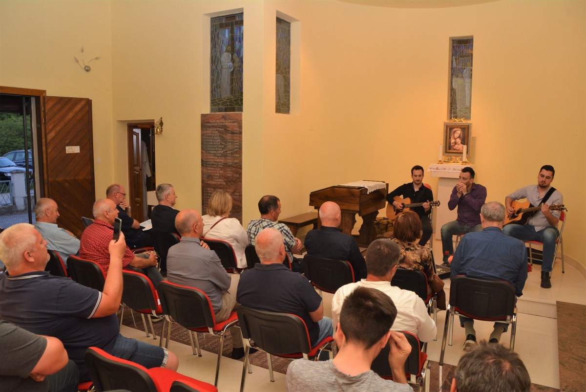 KONCERT U KAPELI SVETOG KRIŽA U HIŽAKOVCU