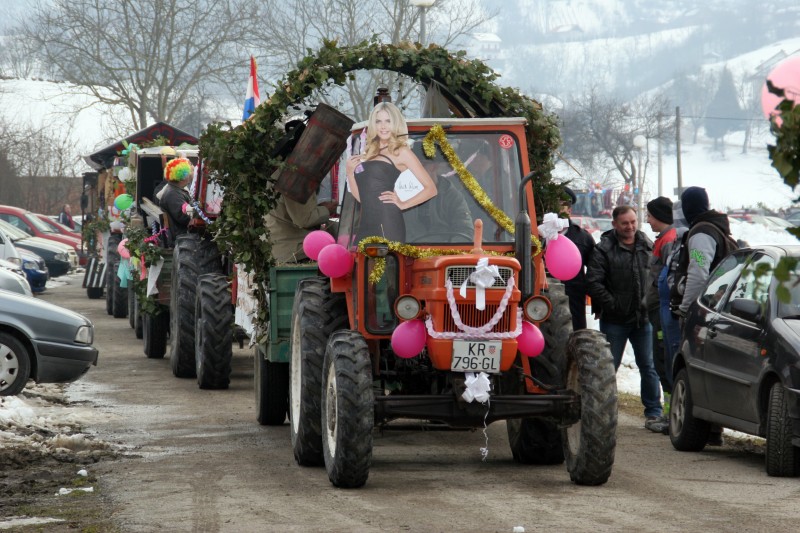SLIJEDEĆE SUBOTE 06. VELJAČE 2016. GODINE U GORNJOJ STUBICI ORGANIZIRA SE TRADICIONALNA FAŠNIČKA POVORKA
